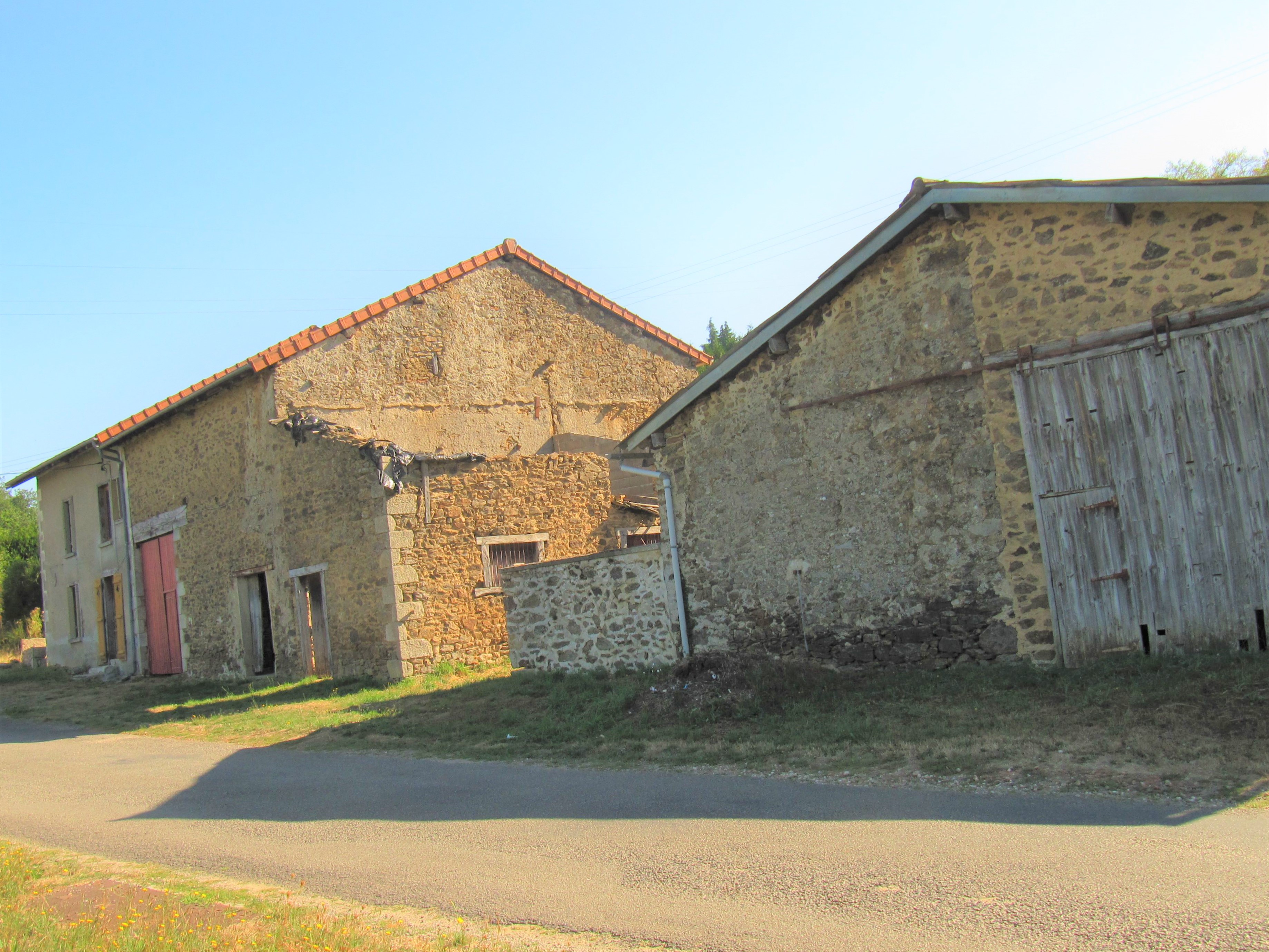 vente Ancien corps de ferme à rénover sur StLéonarddeNoblat 87400
